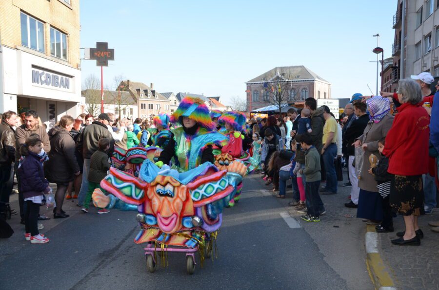 Aangepaste verkeersmaatregelen en het volledig programa van carnaval in Asse