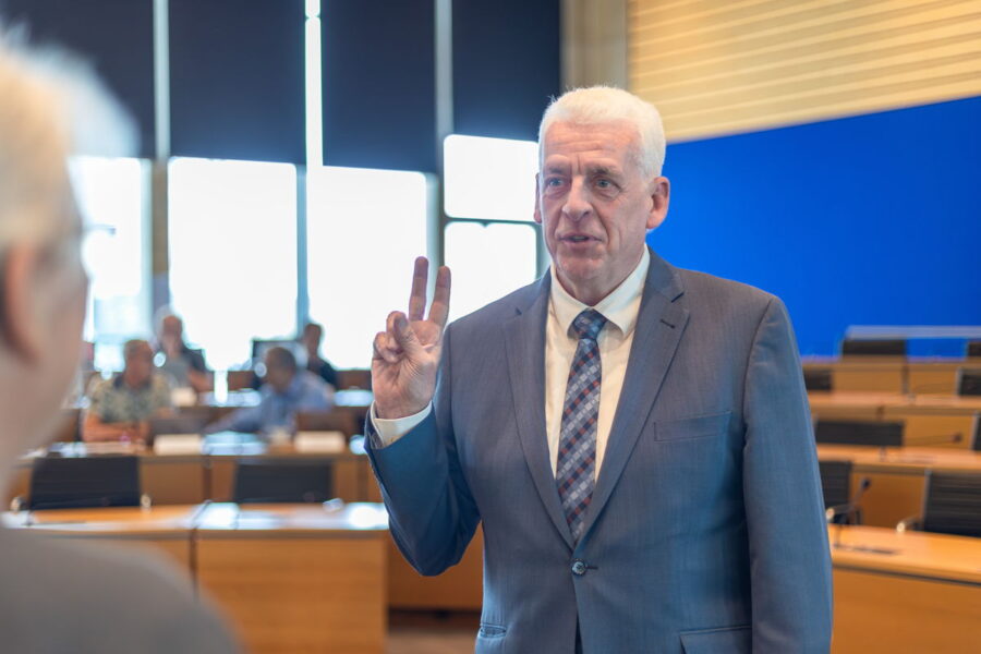 Walter De Donder legt eed af in provincieraad