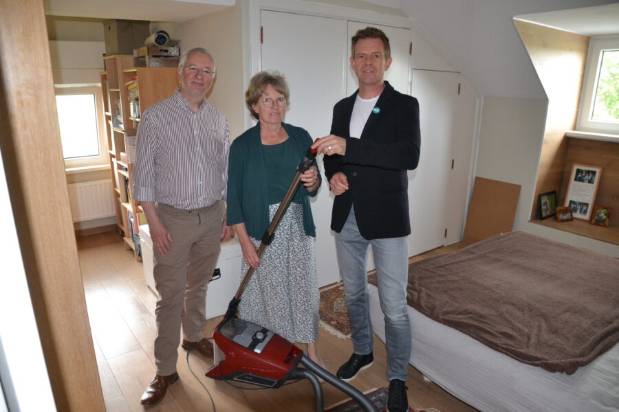 Hilde en Dirk nemen deel aan het SOS-slaapkameronderzoek van Velt