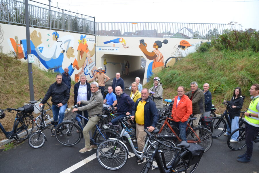 Nieuw stukje fietssnelweg ingehuldigd tussen Kruiskouter en Zittert