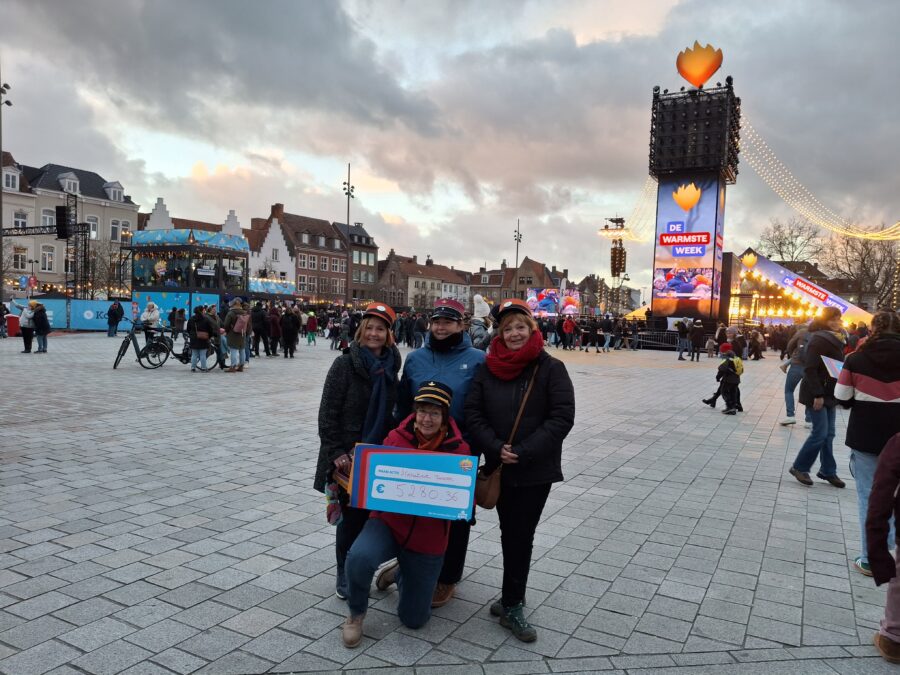 Actie in stationsgebouw levert mooi bedrag op voor De Warmste Week