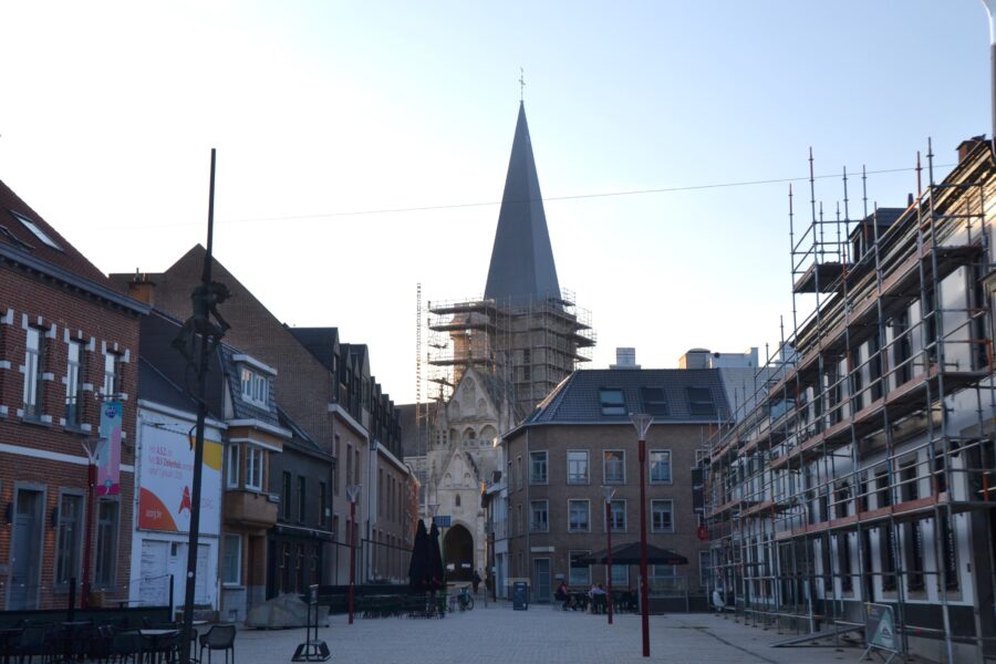 Torenspits van Sint-Martinuskerk staat niet langer in de stellingen