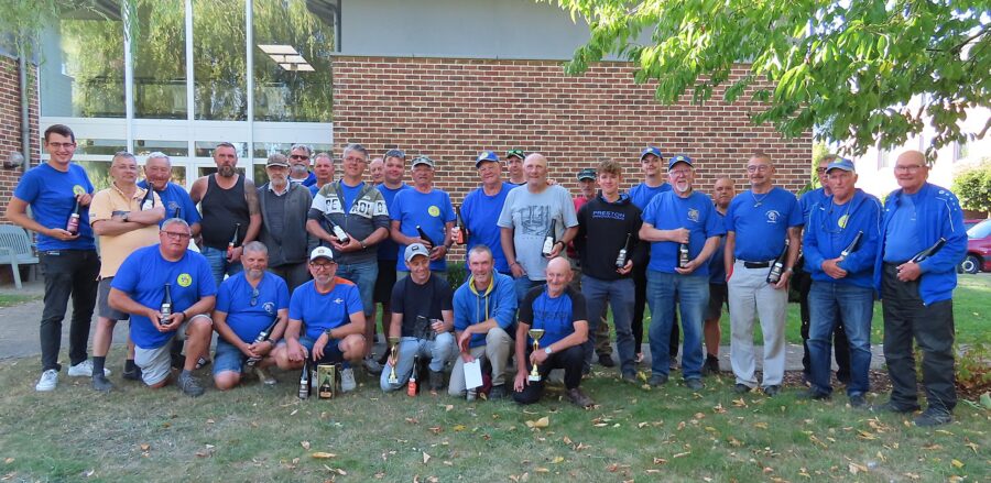 Vissersclub Ter Lijsterbes bestaat 25 jaar
