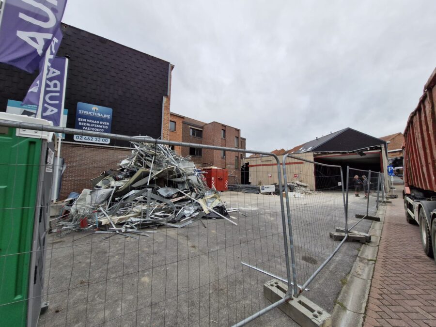 Ex-Carrefourgebouw en Exmapla gaan tegen de vlakte