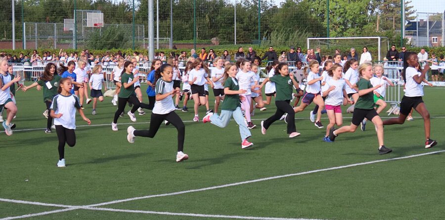 Weer enorme belangstelling voor de scholencross