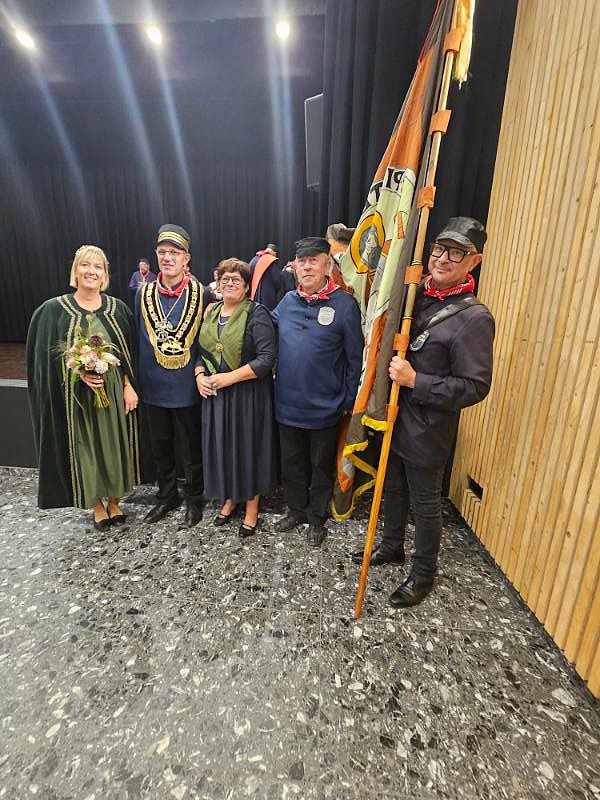 Dirk Verdoodt (Sint-Pietergilde Mazenzele) gehuldigd als Koning van Brabant