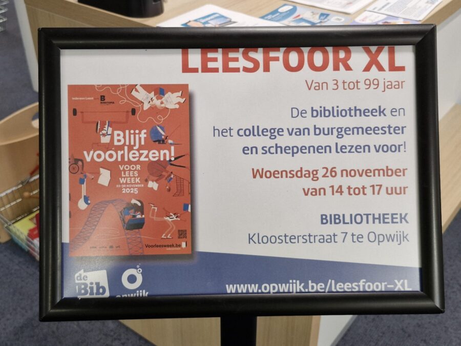 Leesfoor XL in Opwijkse bib met onverwachte voorlezers