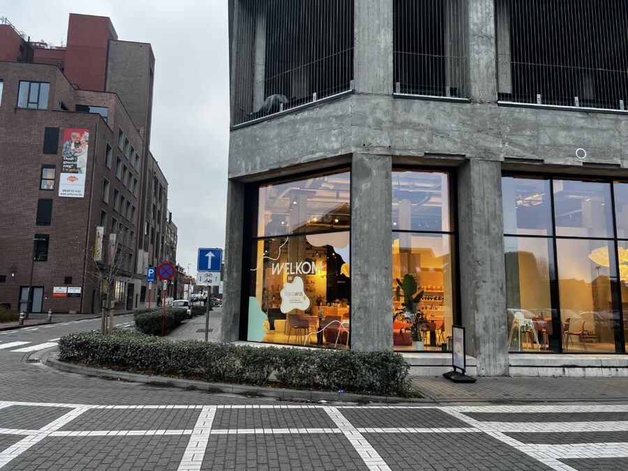 Eigenwijs, een kindvriendelijke ontmoetingsplek in hartje Merchtem