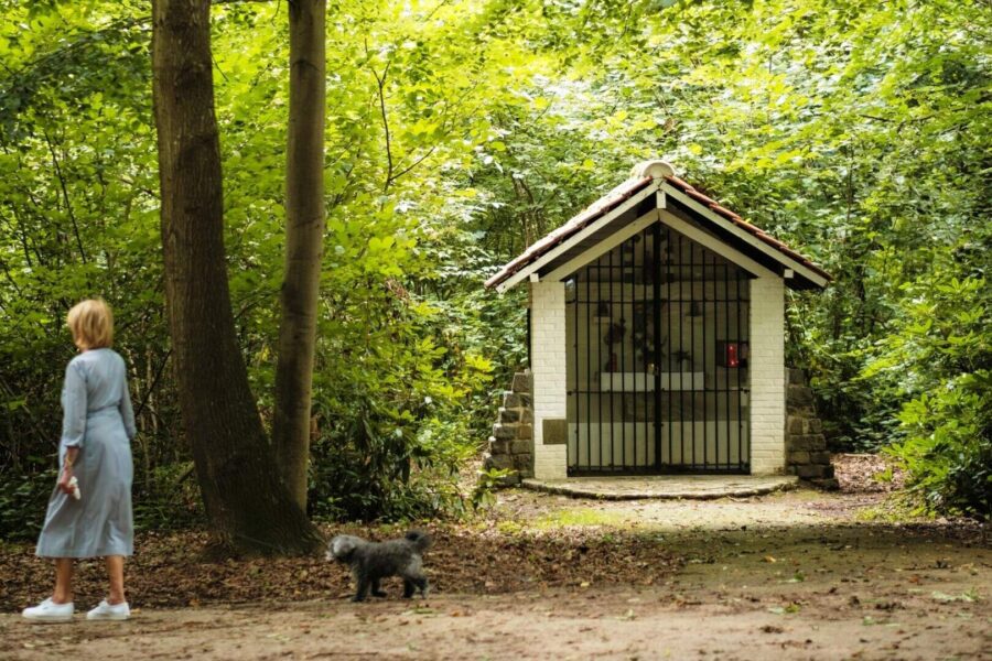 Gemeente laat kapelletjes herstellen: oude foto's en anekdotes gezocht