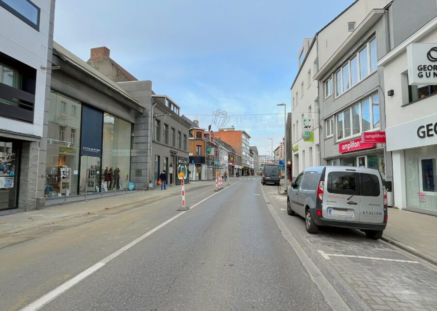 Steenweg in het centrum van Asse opnieuw open voor het verkeer. Stationstraat blijft eenrichtingsverkeer.