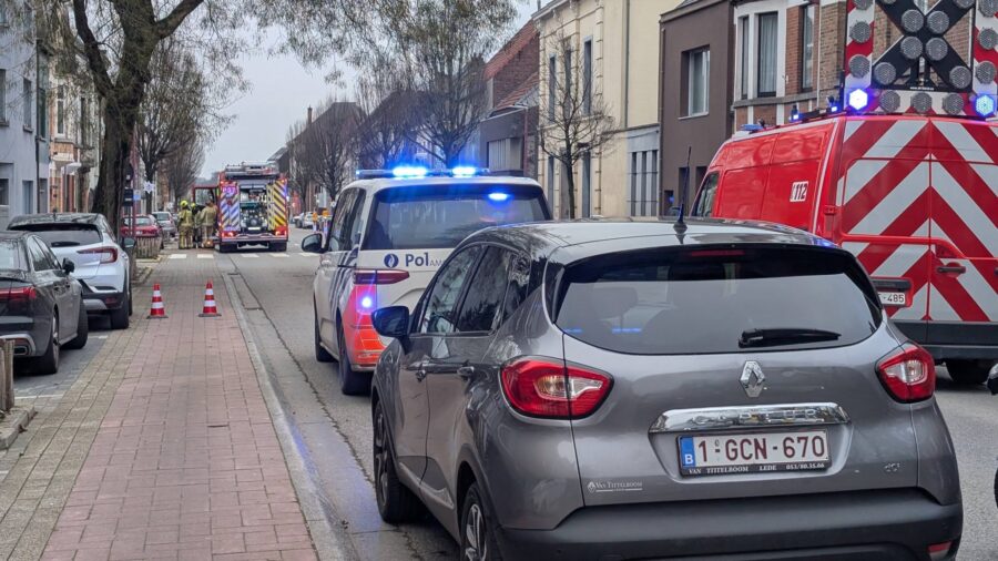 BREAKING NEWS - Gaslek Stationsstraat Asse zorg voor grote verkeersellende.
