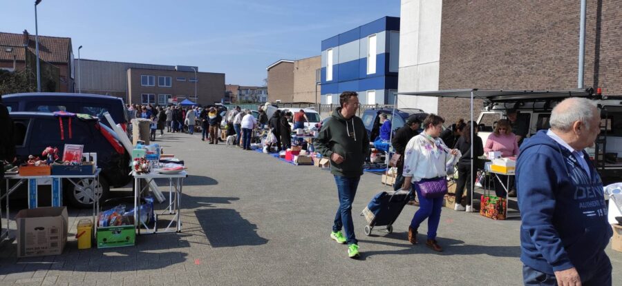 Geen rommelmarkten meer aan Merchtemse sporthal