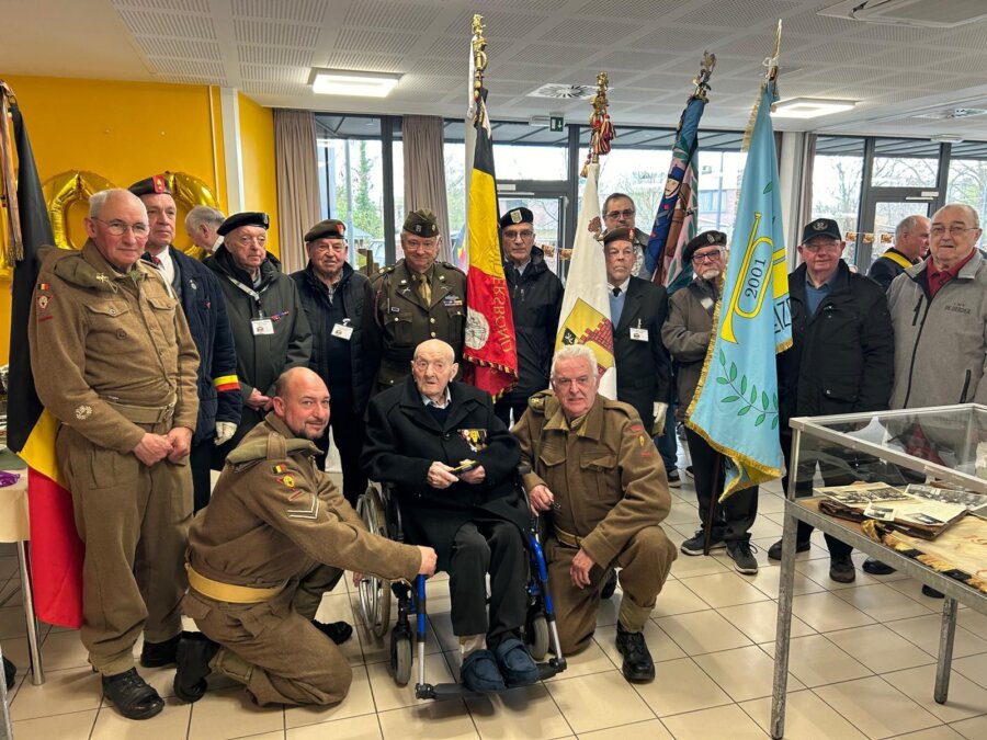 Prachtige verjaardagsviering voor 100-jarige Julien Beeckman