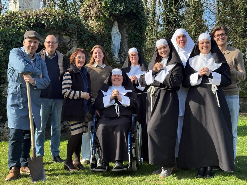 Merchtems Volkstheater zegt “Nondedju!”