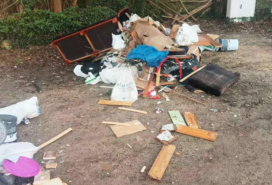 Sluikstortproblematiek blijft aanhouden aan Neromhof: burgemeester gaat zelf ‘op de loer’ liggen